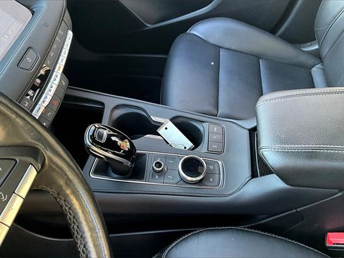 Used 2021 Cadillac XT4 Luxury image 18