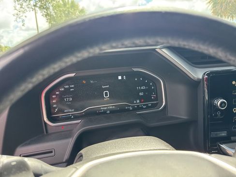 Used 2022 GMC Sierra 1500 Denali w/ Denali Carbonpro Edition AWD/4WD image 2