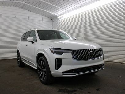 New 2026 Volvo XC90 B5 Core