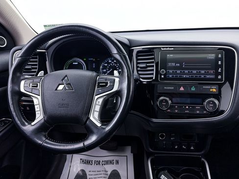 Used 2018 Mitsubishi Outlander GT image 4