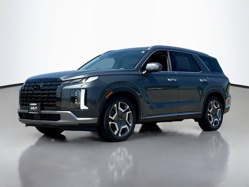 Used 2023 Hyundai Palisade Limited FWD image 13