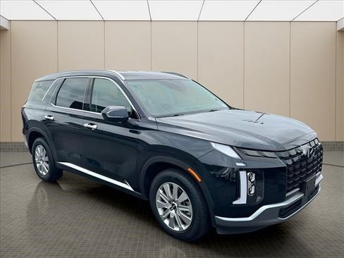 Certified 2024 Hyundai Palisade SEL FWD image 2