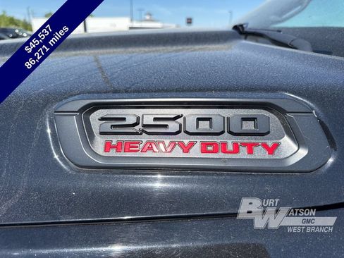 Used 2019 RAM 2500 Laramie w/ Black Appearance Package AWD/4WD image 11