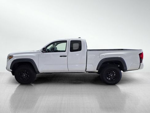 Used 2019 Toyota Tacoma SR w/ SX Package RWD image 3