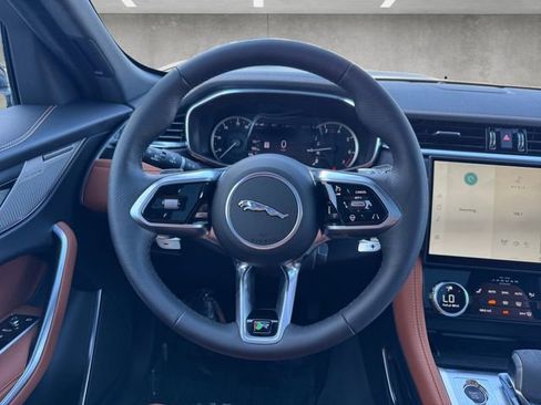 Used 2023 Jaguar F-PACE R-Dynamic S AWD/4WD image 21