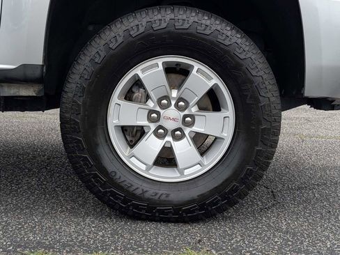 Used 2017 GMC Canyon 2WD Crew Cab w/ Convenience Package image 14