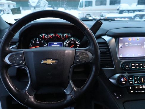 Used 2015 Chevrolet Suburban LTZ image 10