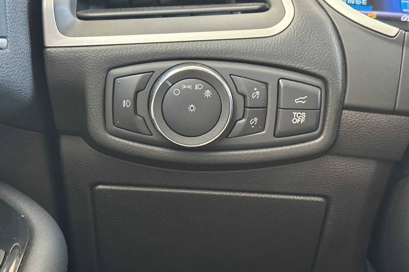 Used 2020 Ford Edge SEL w/ Convenience Package FWD image 37