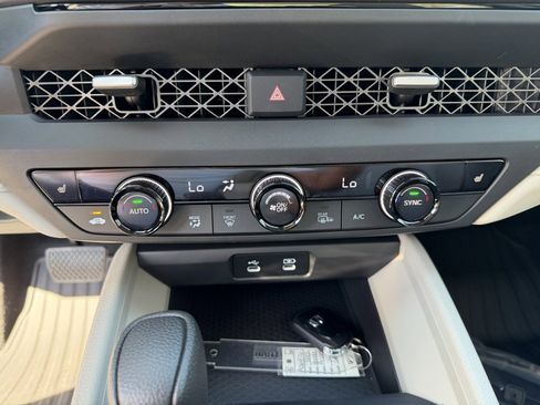 New 2025 Honda Accord SE image 18