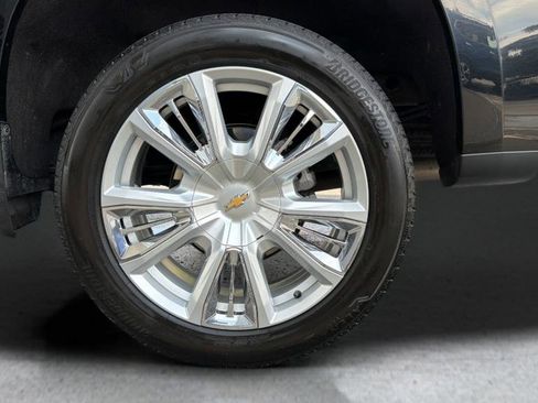 Used 2024 Chevrolet Silverado 1500 High Country w/ High Country Premium Package AWD/4WD image 15
