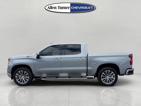Used 2025 Chevrolet Silverado 1500 LTZ AWD/4WD image 6