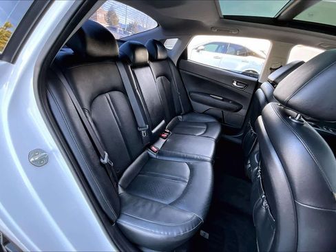 Used 2020 Kia Optima SE image 18