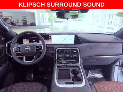 Used 2025 Nissan Armada Platinum Reserve AWD/4WD image 13