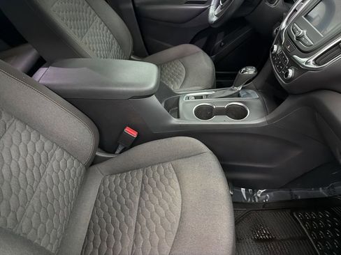 Used 2021 Chevrolet Equinox LT image 31