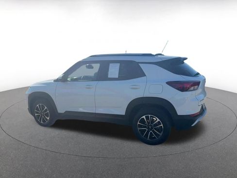 Used 2025 Chevrolet TrailBlazer LT image 10