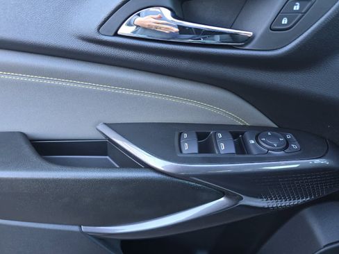 New 2025 Chevrolet Trax ACTIV w/ Driver Confidence Package image 12