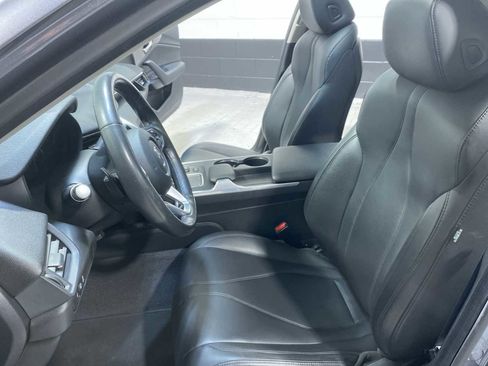 Used 2023 Acura TLX FWD image 11