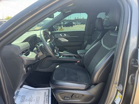 Certified 2025 Ford Explorer ST w/ Sun And Sound Package AWD/4WD image 21