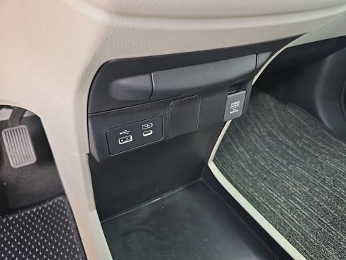 Certified 2026 Honda Odyssey EX-L image 34