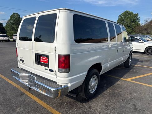 Used 2010 Ford E-350 and Econoline 350 XLT RWD image 6