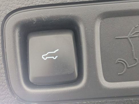 Used 2024 Ford Expedition Max XLT image 32