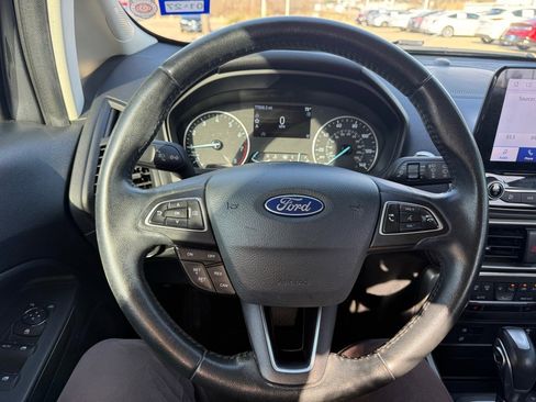 Used 2020 Ford EcoSport SE w/ SE Convenience Package image 12