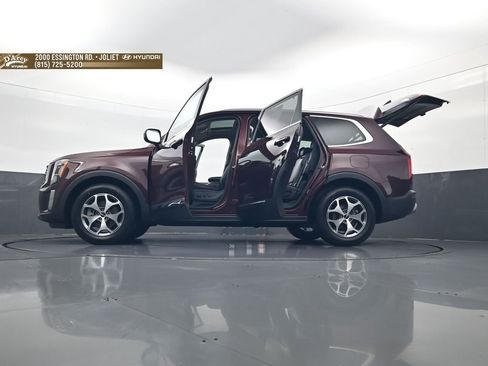 Used 2022 Kia Telluride EX FWD image 35