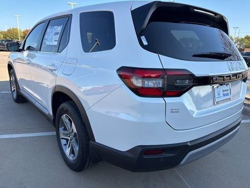 New 2025 Honda Pilot EX-L image 4