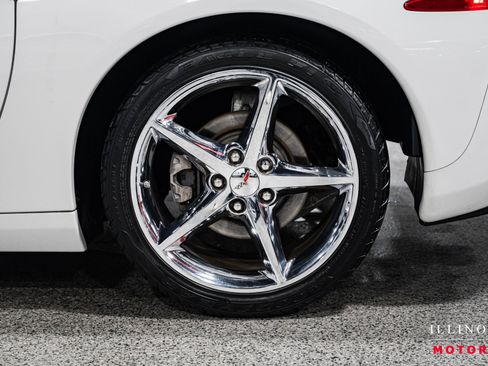 Used 2012 Chevrolet Corvette Coupe image 9