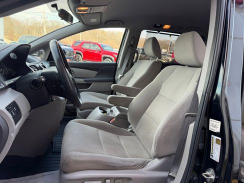 Used 2016 Honda Odyssey EX image 10
