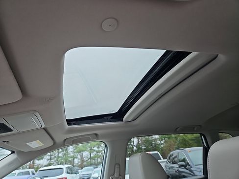 Used 2024 Honda CR-V EX-L image 15