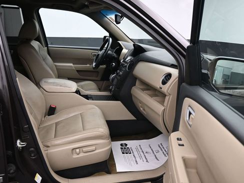 Used 2014 Honda Pilot Touring image 14