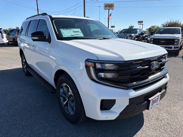 New 2027 Ford Expedition Active RWD image 3