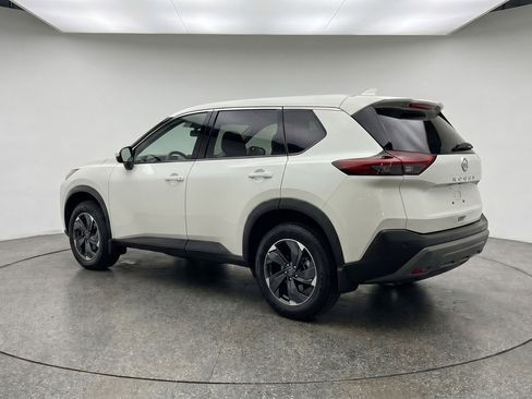 Used 2025 Nissan Rogue SV FWD image 6