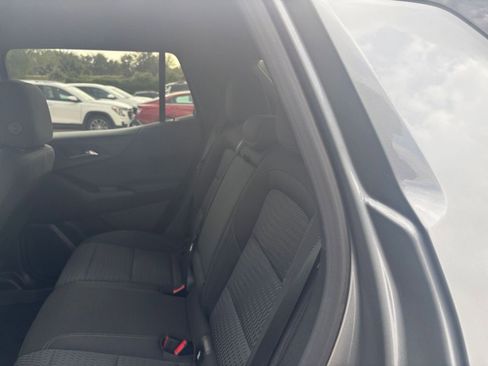 Used 2025 Chevrolet Equinox LT image 37