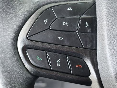 Used 2022 Jeep Cherokee Trailhawk w/ Comfort/Convenience Group AWD/4WD image 32