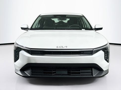 Used 2025 Kia K4 FWD image 2
