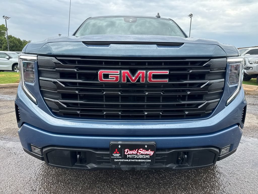 Used 2026 GMC Sierra 1500 Elevation RWD image 2
