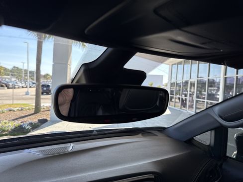 New 2026 Chrysler Pacifica Select w/ S Appearance Package image 28