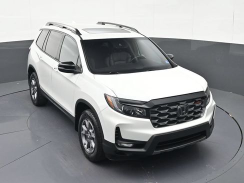 Used 2022 Honda Passport TrailSport image 30