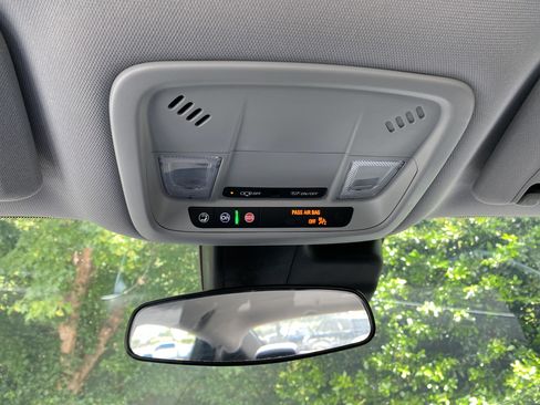 Used 2023 Chevrolet Malibu LT FWD image 30
