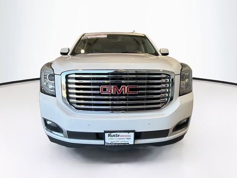 Used 2020 GMC Yukon XL SLT w/ Premium Edition image 2