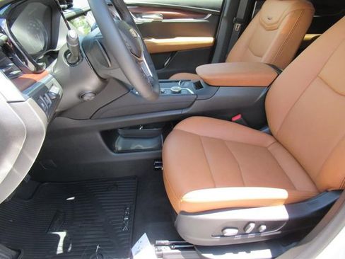 New 2025 Cadillac XT5 Premium Luxury w/ Technology Package image 15