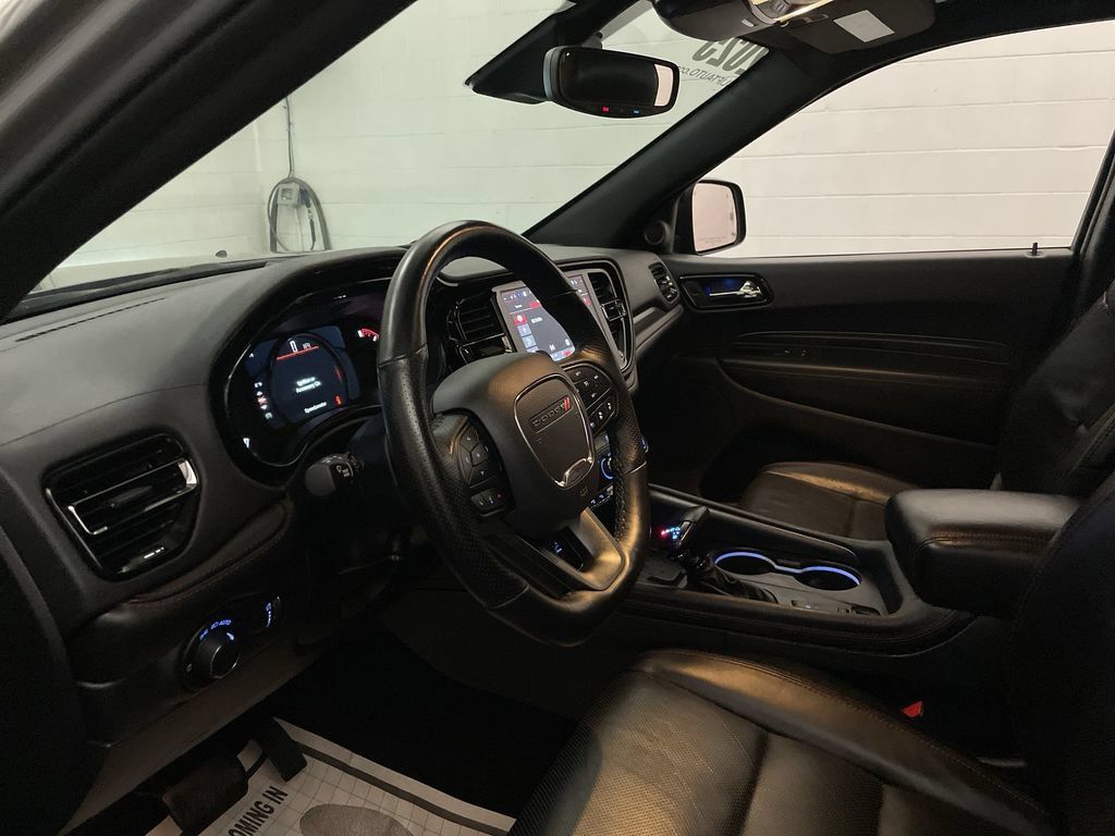 Used 2025 Dodge Durango R/T w/ Blacktop Package AWD/4WD image 4