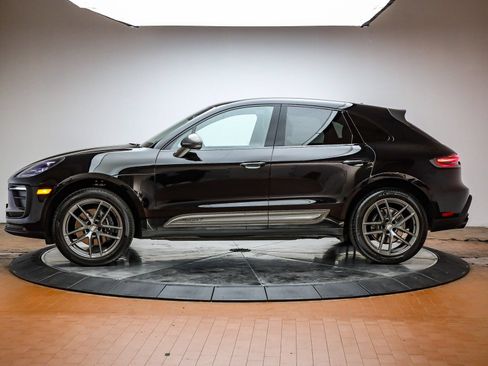 Certified 2025 Porsche Macan Turbo AWD/4WD image 2