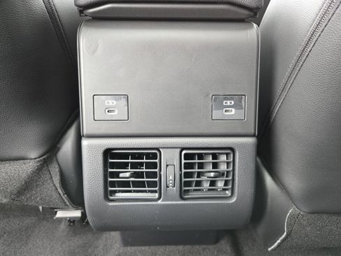 Used 2024 Toyota bZ4X FWD image 25