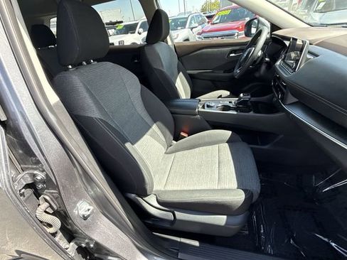Used 2023 Nissan Rogue SV image 18