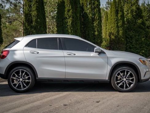 Used 2016 Mercedes-Benz GLA 250 image 12
