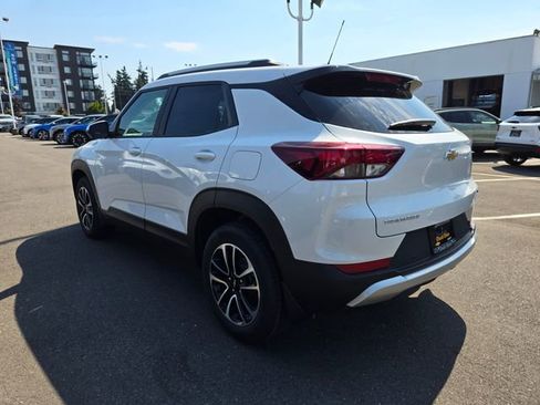 New 2026 Chevrolet TrailBlazer LT w/ Driver Confidence Package image 3