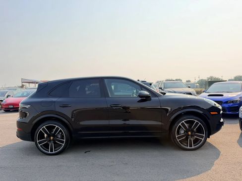 Used 2019 Porsche Cayenne AWD/4WD image 8